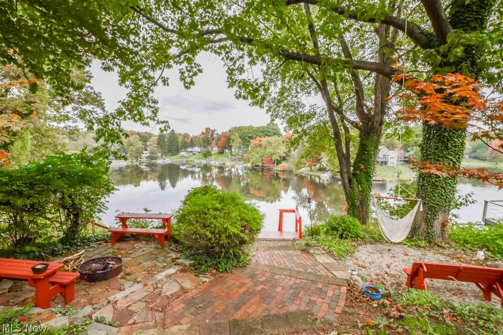 Willowdale Lake - Residential