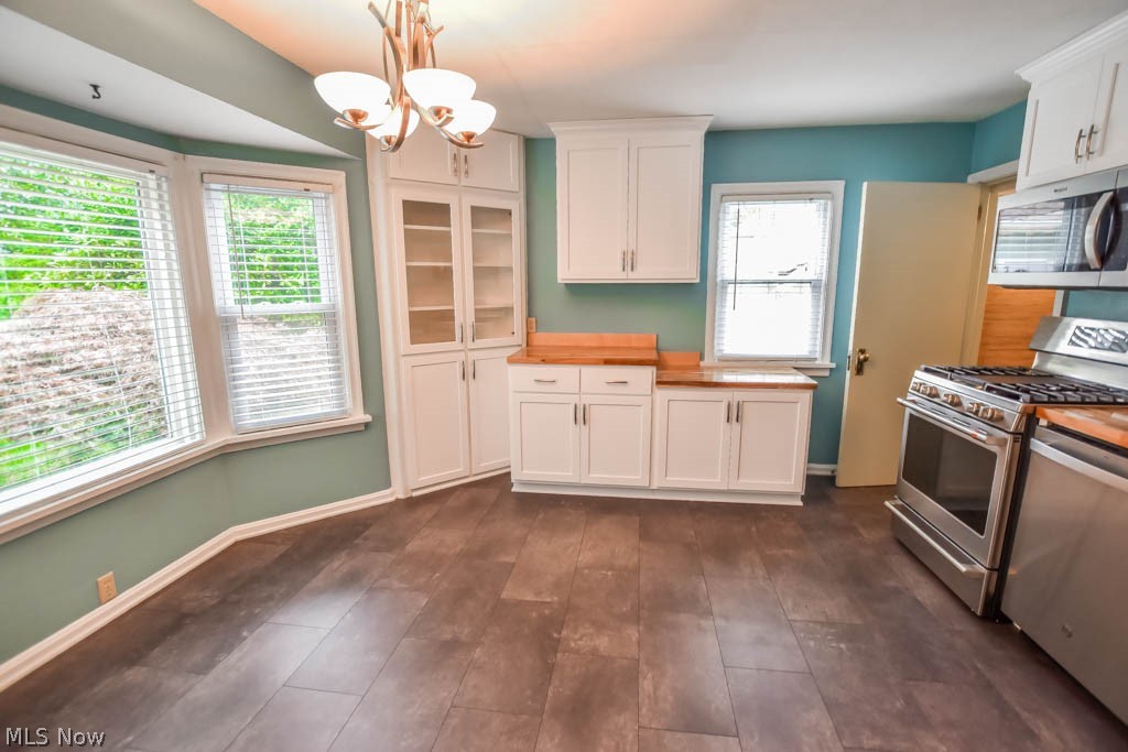 Willowdale Lake - Residential