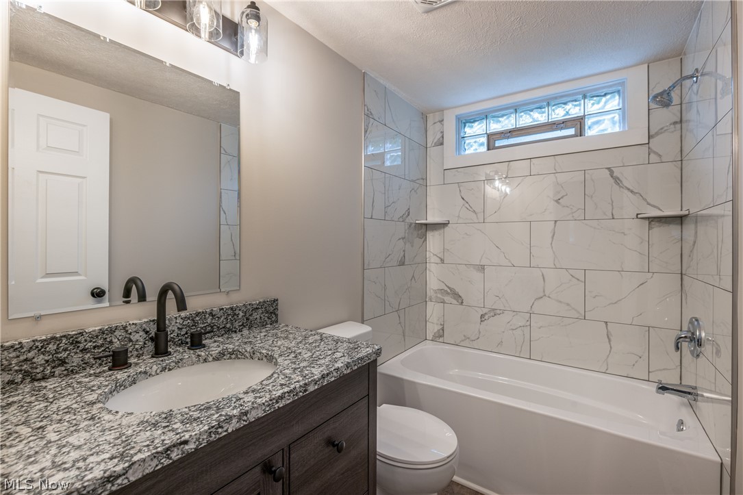 Crestview 02 - Residential