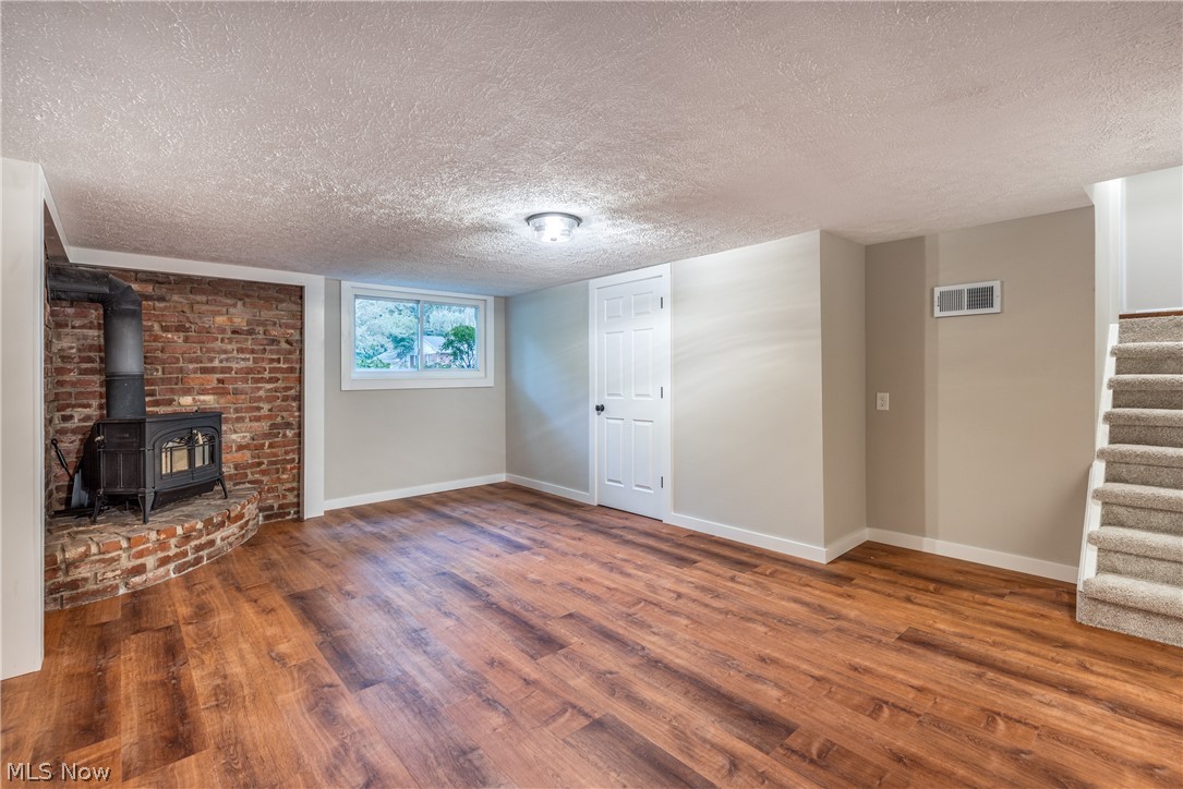 Crestview 02 - Residential