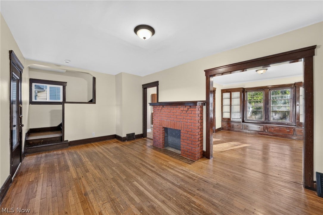 3341 W 99th Street