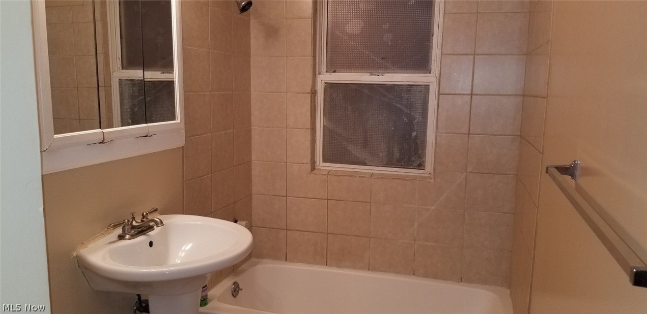 Mix King & Gibbs - Residential