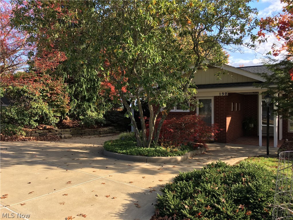 R W Mccalls - Residential