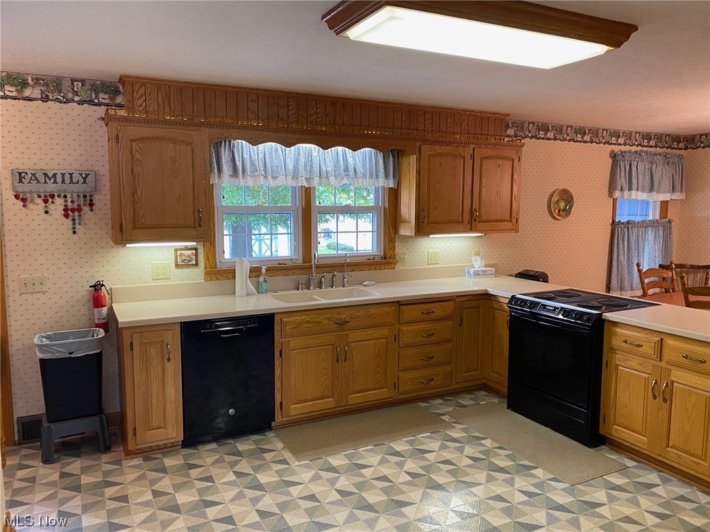 Tuscarawas Realty Companys Gr - Residential