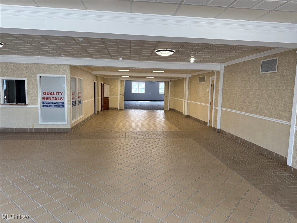 252 E Main Street