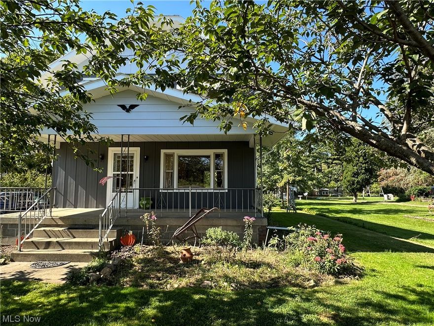 This 3-bedroom, 1-bathroom home offers a comfortable and inviting living space with a large yard, perfect for those who appreciate the beauty of hardwood floors and outdoor living. It's an ideal place to call home for a family or anyone seeking a tranquil retreat. The spacious living room features large windows that allow natural light to flood the room, creating a bright and airy atmosphere. The adjacent dining area is perfect for family meals and gatherings, with enough space to accommodate a dining table and chairs. The property boasts an expansive yard, perfect for gardening, outdoor activities, or even hosting gatherings with friends and family.