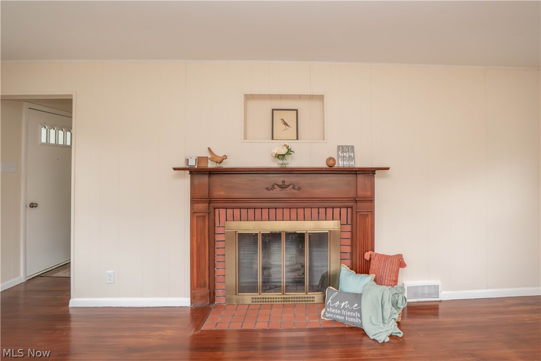 L W Halls Add - Residential