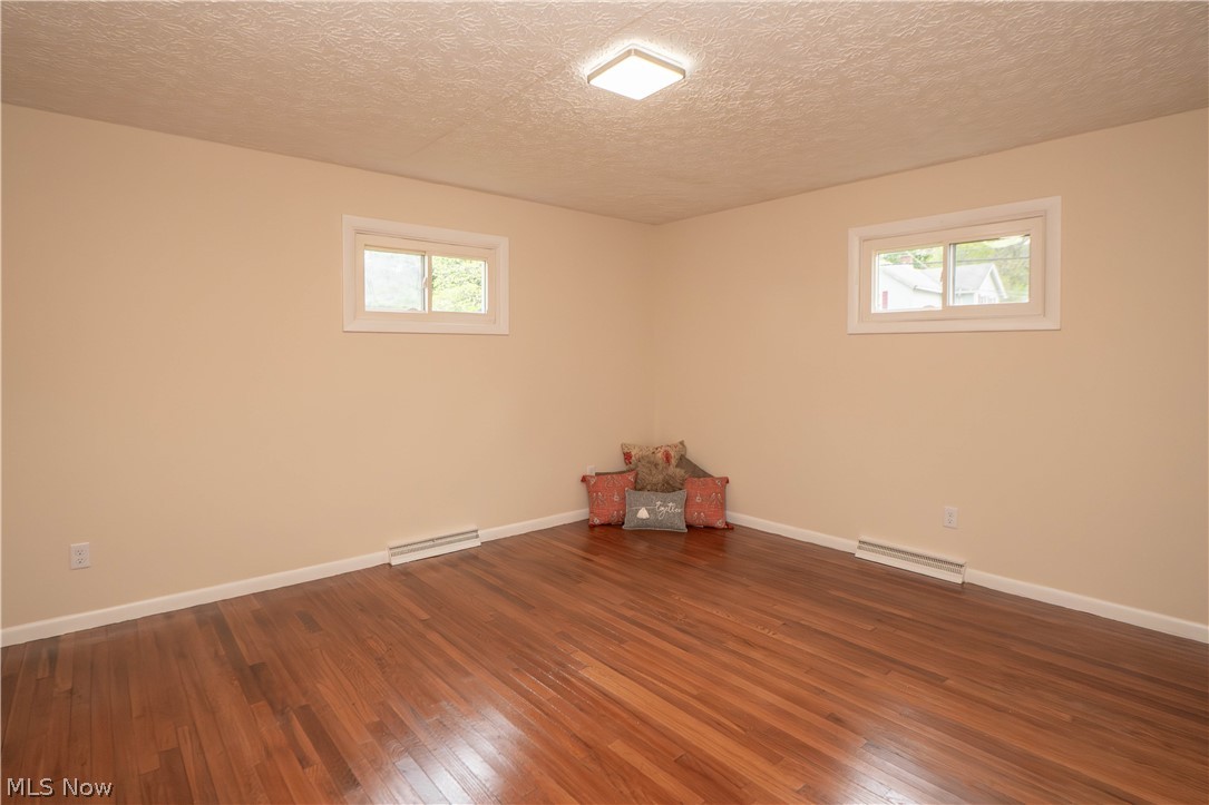 L W Halls Add - Residential