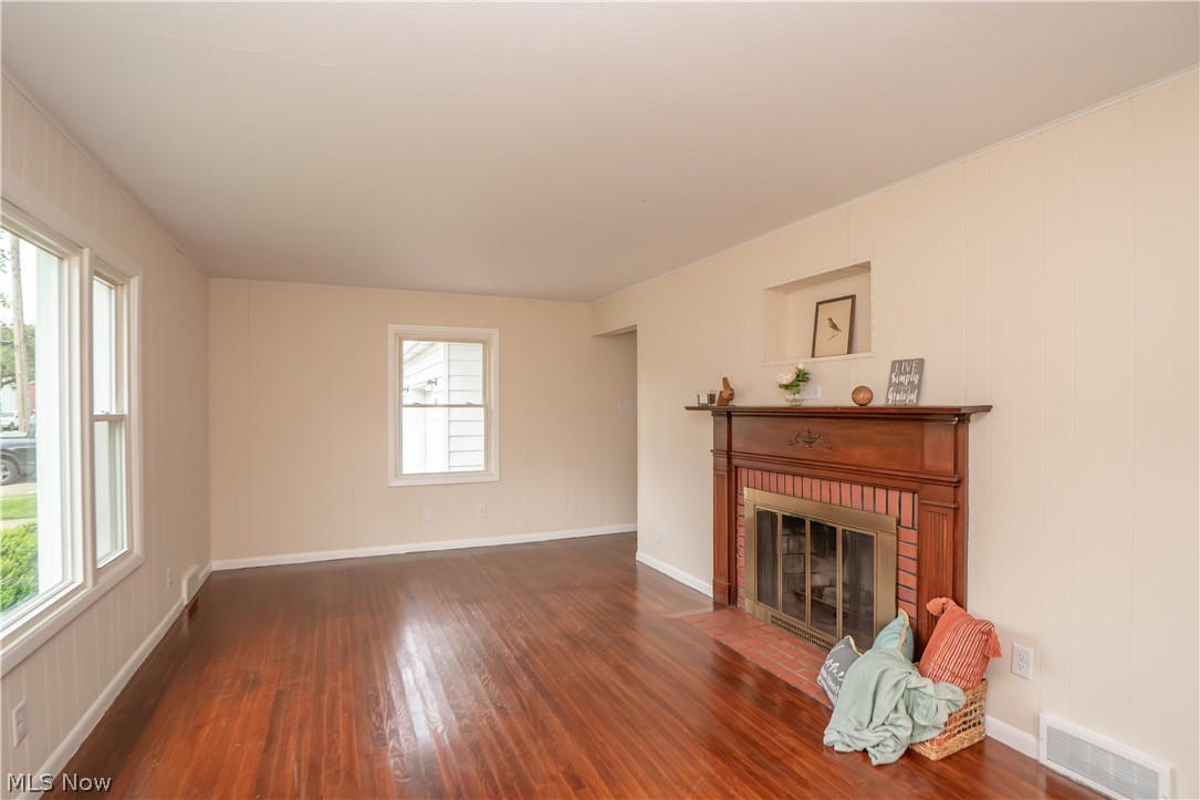 L W Halls Add - Residential
