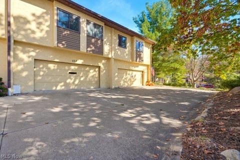Tiny photo for 657 Hampton Ridge Drive, Akron, OH 44313 (MLS # 5256847)