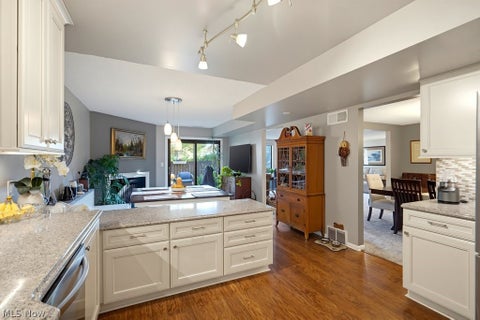 Tiny photo for 657 Hampton Ridge Drive, Akron, OH 44313 (MLS # 5256847)