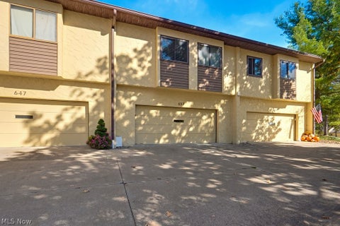 Tiny photo for 657 Hampton Ridge Drive, Akron, OH 44313 (MLS # 5256847)