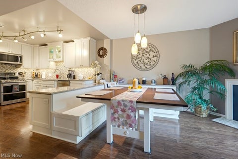 Tiny photo for 657 Hampton Ridge Drive, Akron, OH 44313 (MLS # 5256847)