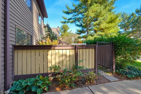 Tiny photo for 657 Hampton Ridge Drive, Akron, OH 44313 (MLS # 5256847)