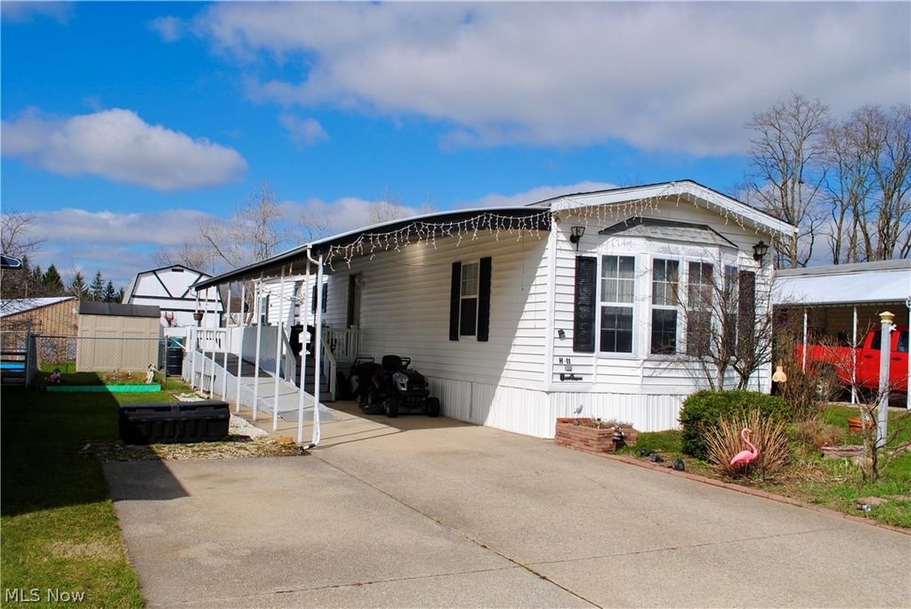 Photo of 1166 Lafayette Road #H11, Medina, OH 44256 (MLS # 5196909)