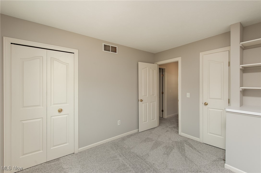 26750 Village Lane #17, Olmsted Falls, Ohio image 16