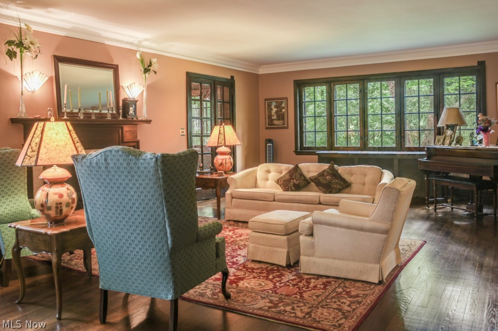 Silver Lake Improv Cos Sil - Residential