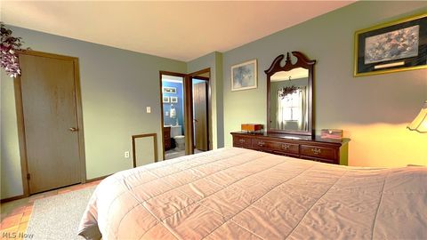 Tiny photo for 144 Kimrose Lane #144, Broadview Heights, OH 44147 (MLS # 5188109)