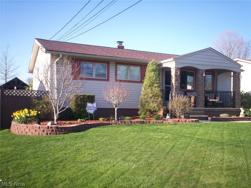 This fantastic home is one of a kind.  The 16x32 foot in ground pool would cost over $50000 to duplicate.  The backyard also features 20x8 ft pavilion, built in gas grill, outdoor speaker system, patio, and fruit trees.  The 30x20 ft garage would be great for a mechanic with one ten ft door, an extra work area and a loft.  The kitchen was redone in 2015 with a granite counter top, maple cabinets, dish washer and microwave and a unique coffee station.  The great room has a tray ceiling with overhead lighting.  The yard is beautifully landscaped.  This move in condition home really must be seen!!!