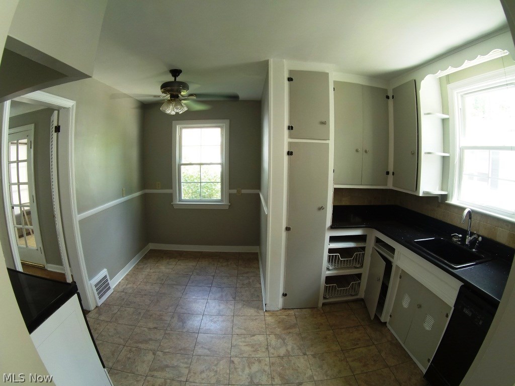 Hostetler Realty Companys - Residential Lease