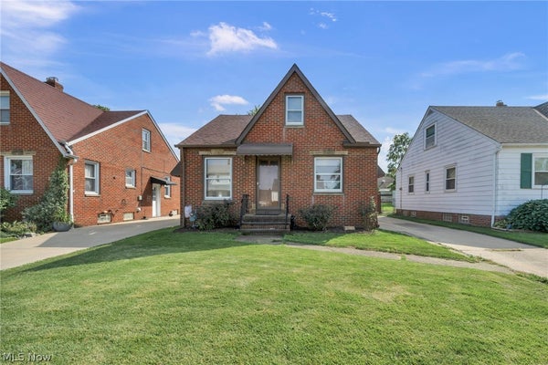 6311 LAVERNE AVE, CLEVELAND, OH 44129 - Image e1284fbd7a345ff071c8d2fa033a1463/2727221003