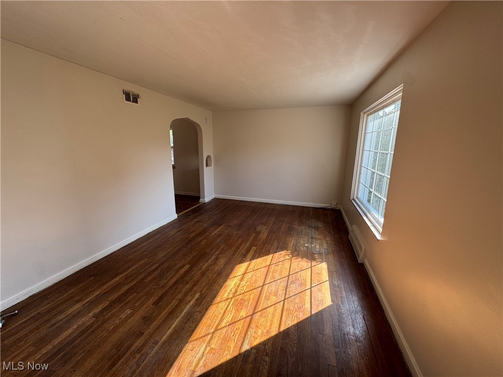 Knickerbocker Land Cos Erie S - Residential Lease