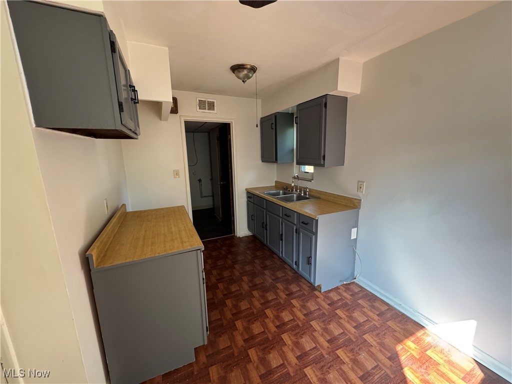 Knickerbocker Land Cos Erie S - Residential Lease