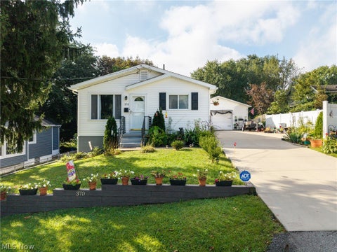 Homes For Sale - 370 Rexford Street<br/> Akron, OH 44314