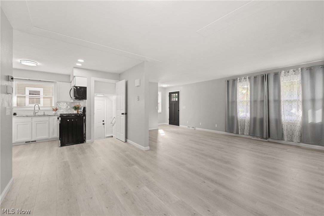 1058 W 29th Street