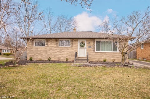 Homes For Rent - 6924 Day Drive<br/> Parma, OH 44129