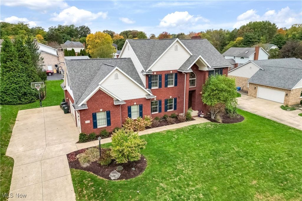 Photo of 2866 Carie Hill Circle NW, Massillon, OH 44646 (MLS # 5167420)