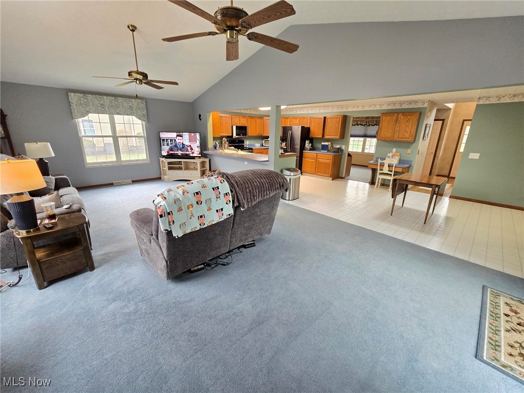 9449 Whalers Cove, Mentor, Ohio image 8