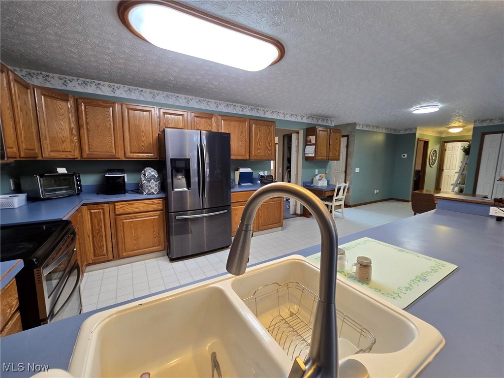 9449 Whalers Cove, Mentor, Ohio image 12