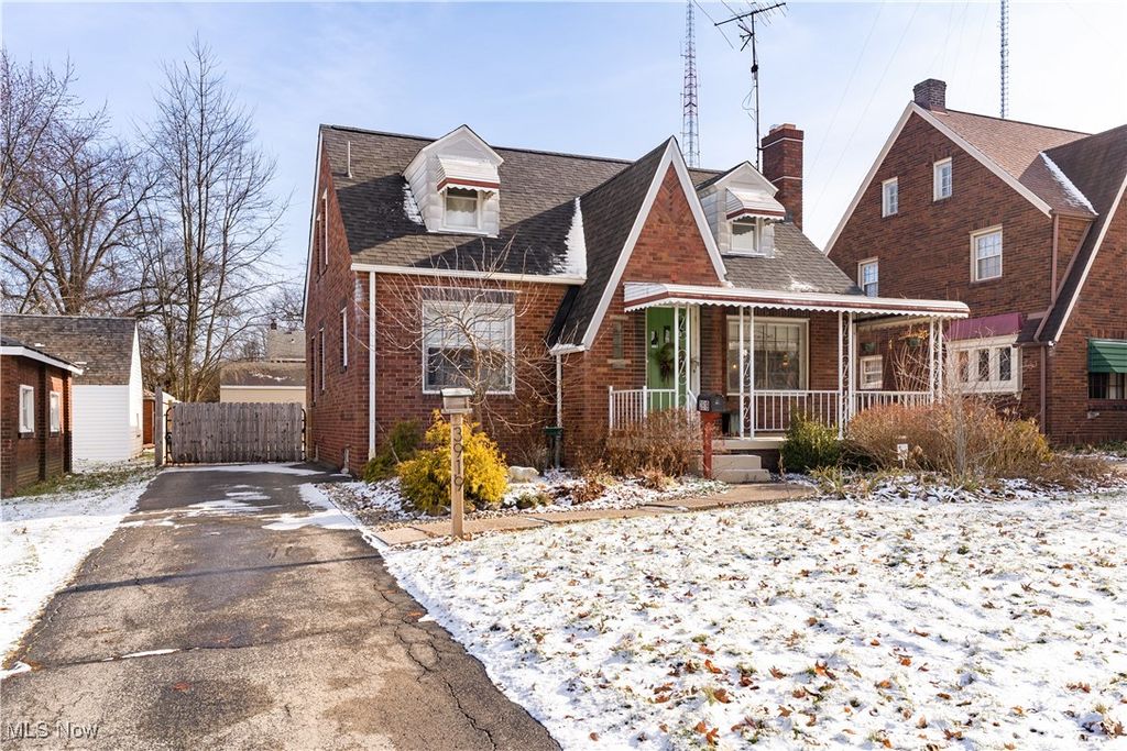 Photo of 3919 Rush Boulevard, Youngstown, OH 44512 (MLS # 5181803)