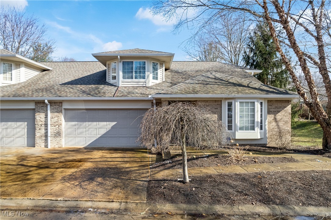 753 Cascade Mills Drive, Akron, Ohio image 1