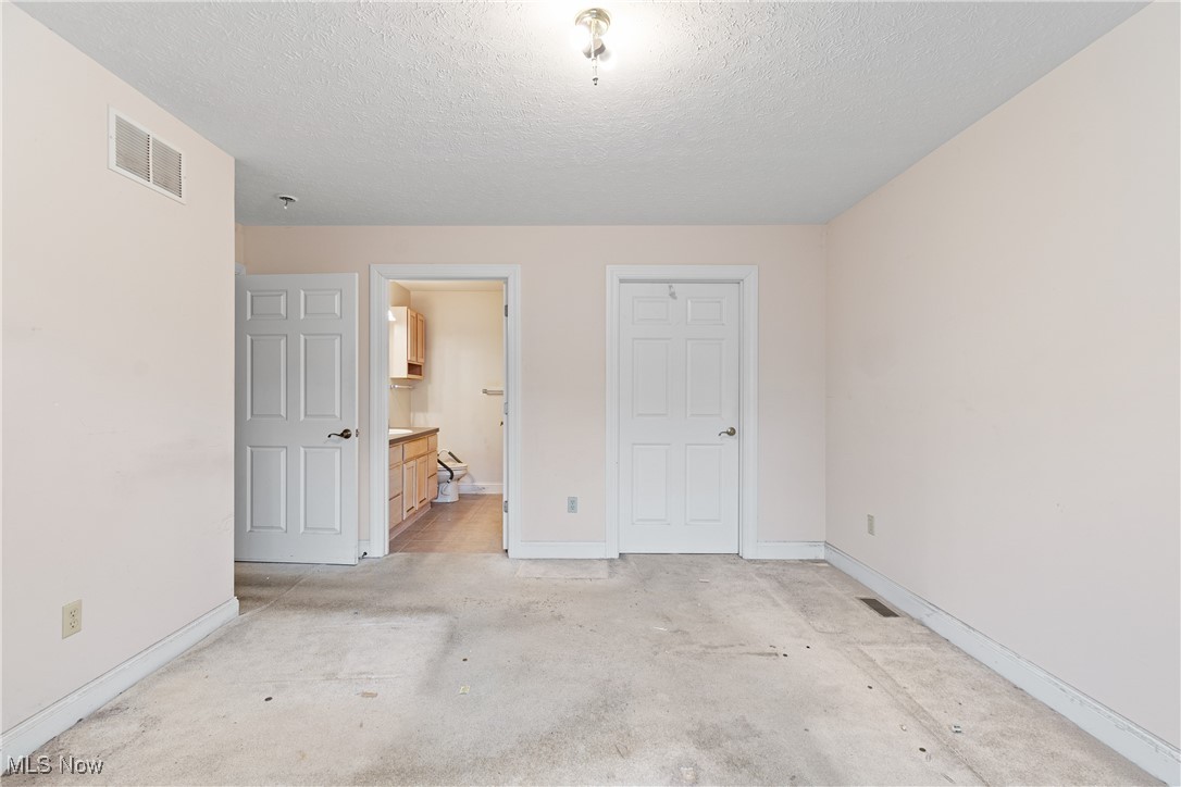753 Cascade Mills Drive, Akron, Ohio image 16