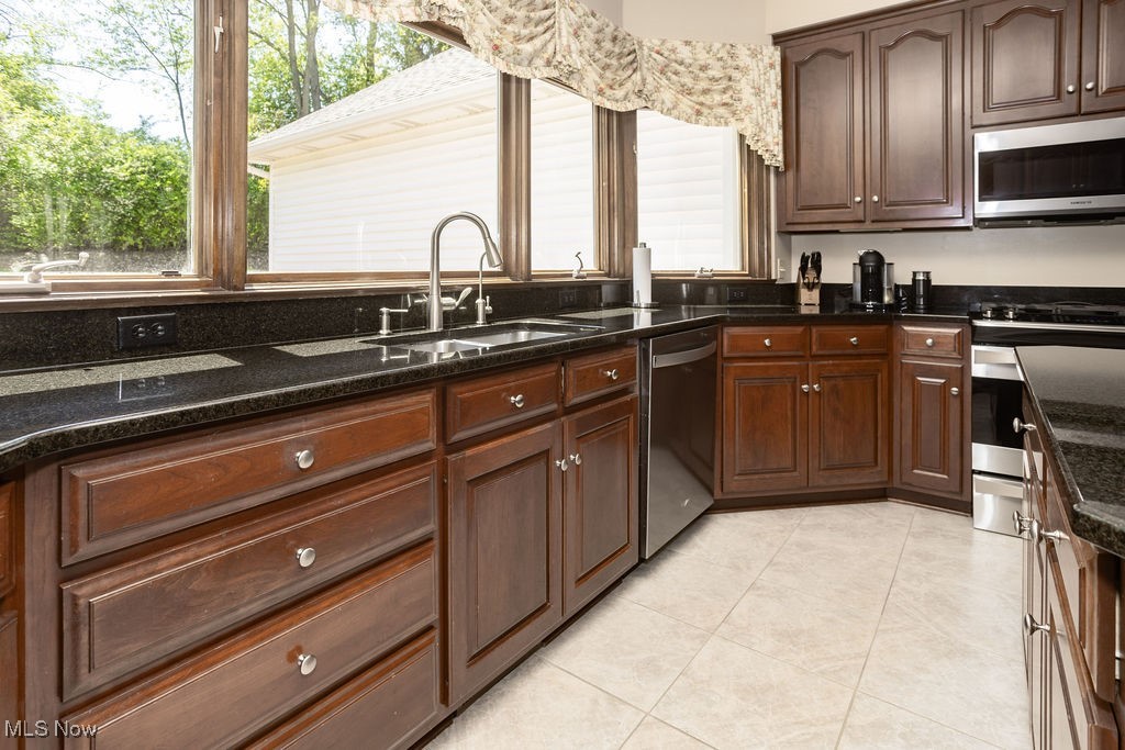 681 Tamarac Trail, Wadsworth, Ohio image 19