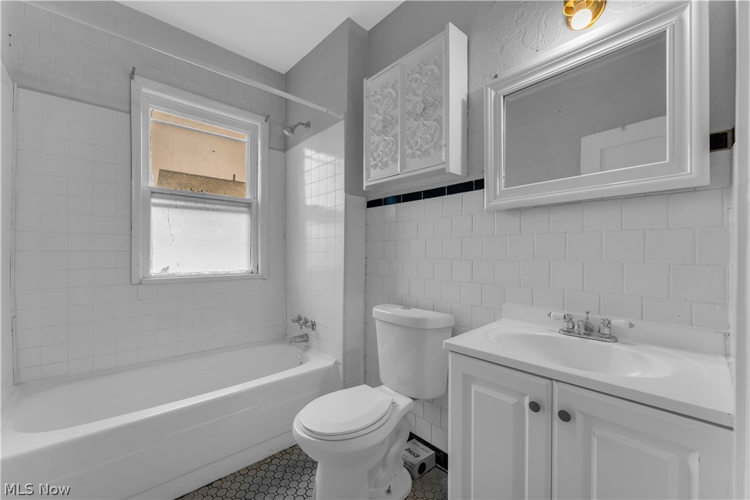 Johnson - Residential Lease