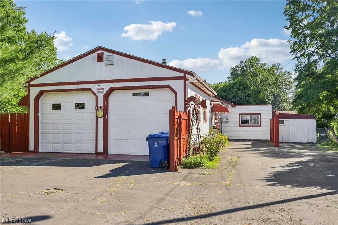 Robert C Moodeys Sub - Residential