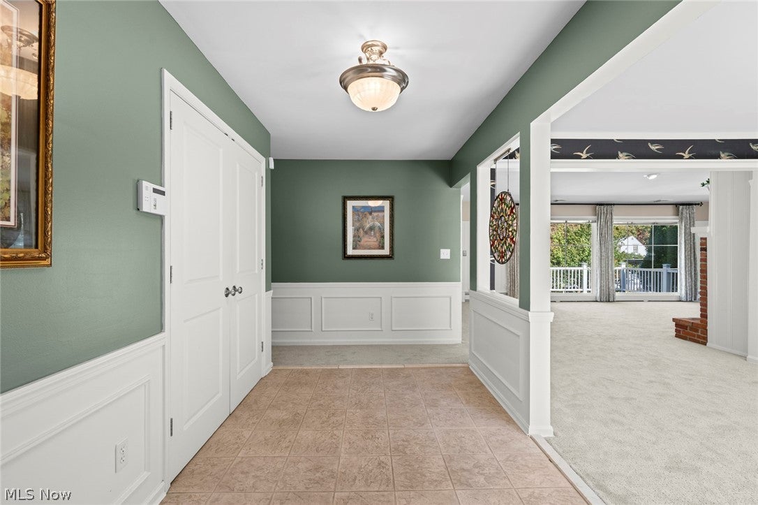 2443 Ridgewood Road