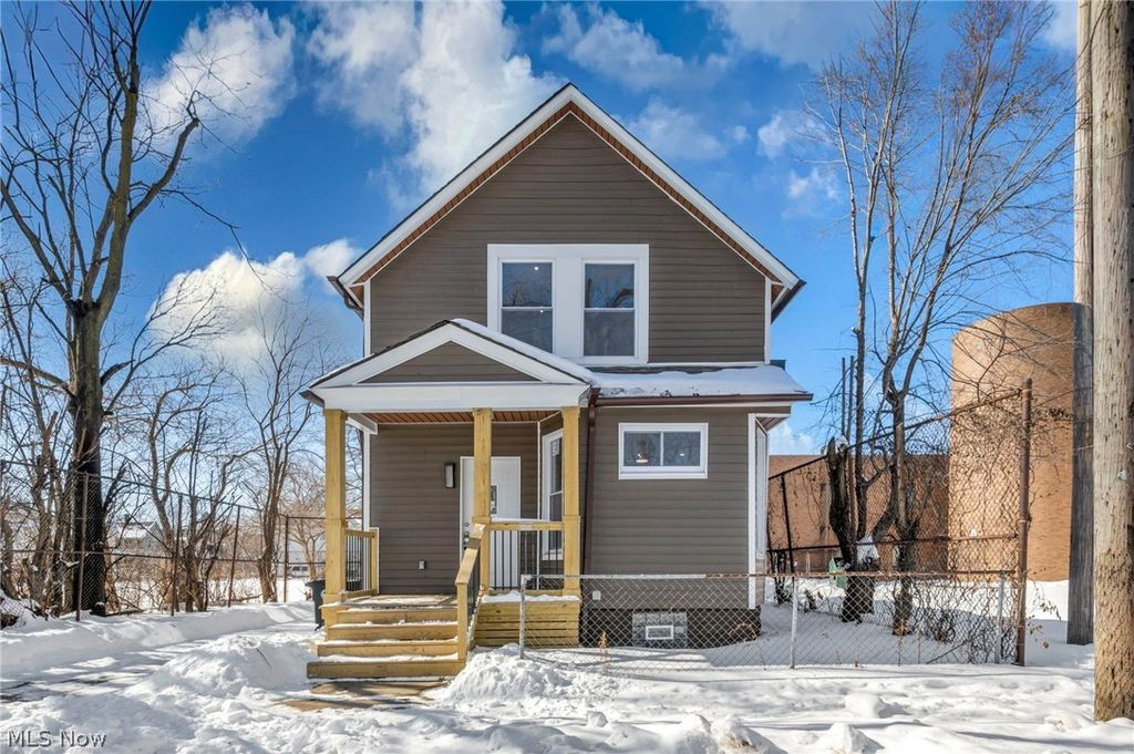 Photo of 3064 W 16th Street, Cleveland, OH 44113 (MLS # 5185694)