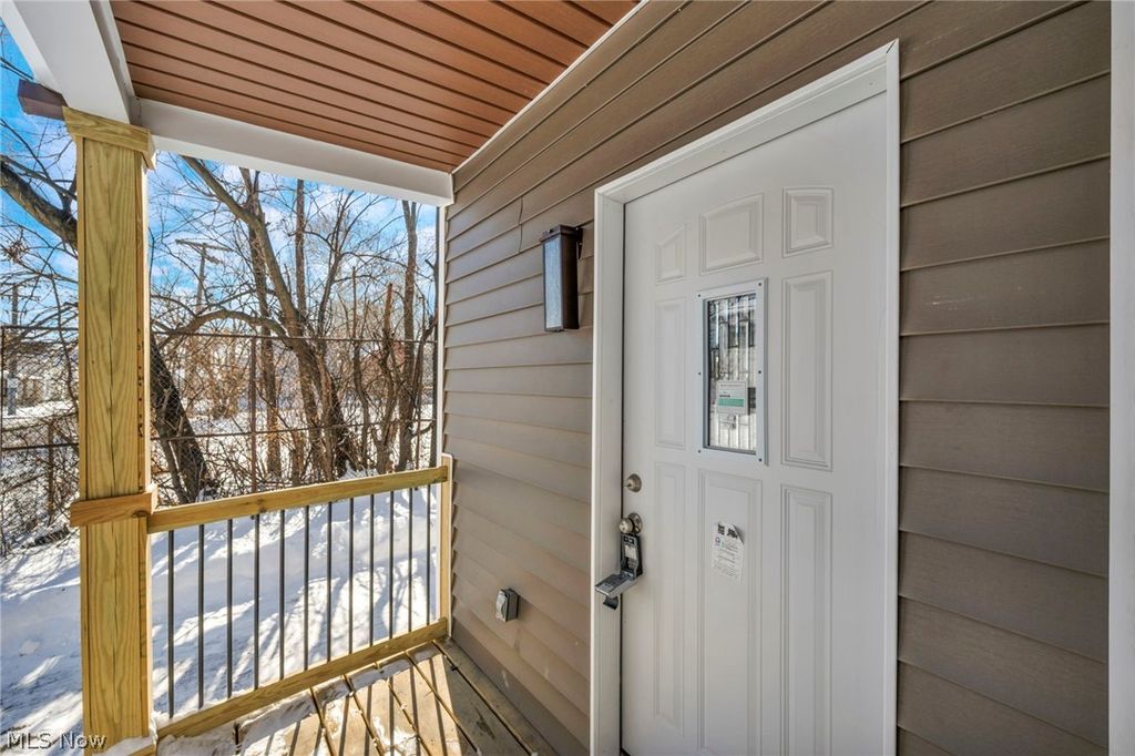 Photo of 3064 W 16th Street, Cleveland, OH 44113 (MLS # 5185694)