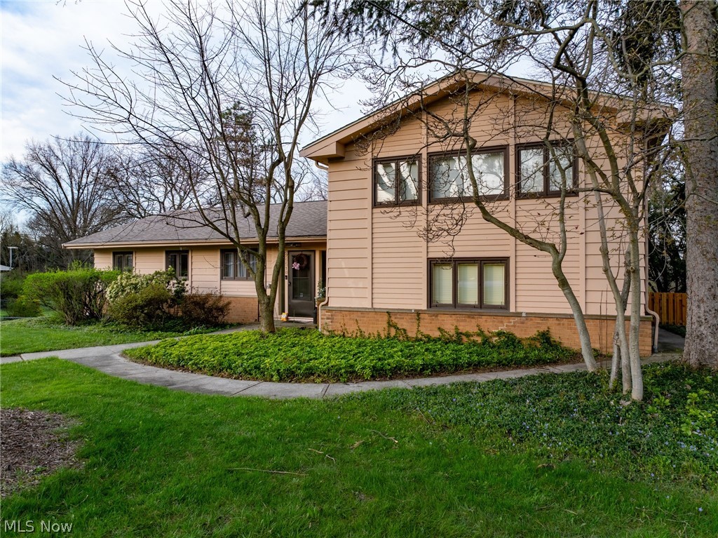 Van Sweringen Co Shaker Cntry - Residential