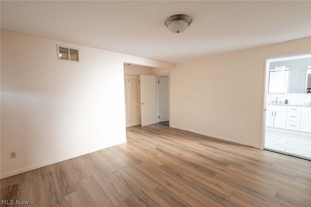 Van Sweringen Co Shaker Cntry - Residential