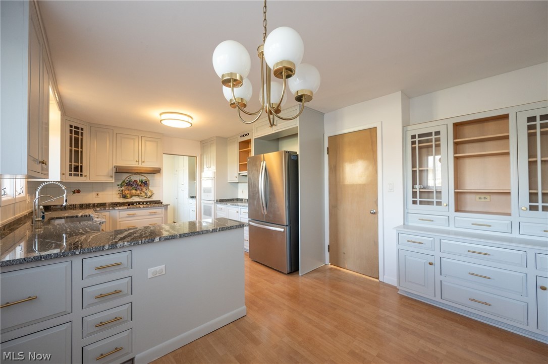 Van Sweringen Co Shaker Cntry - Residential