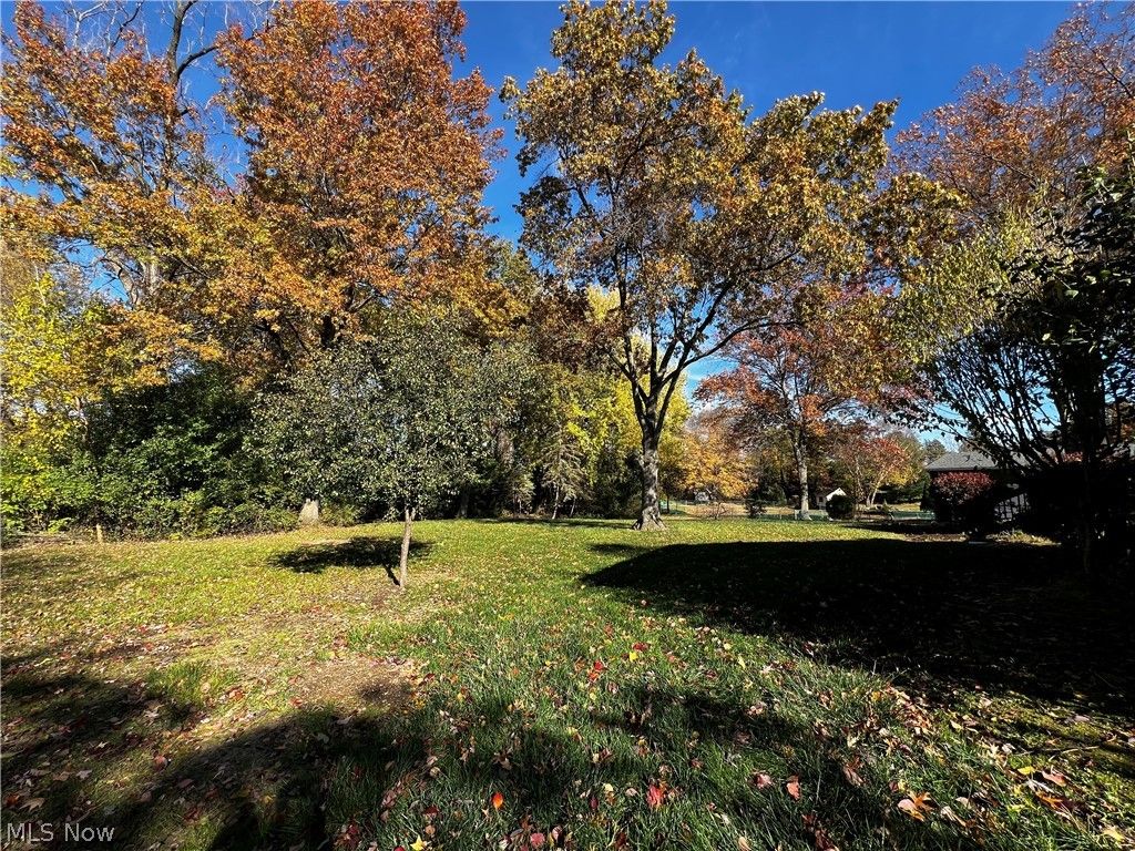 Photo of 4720 Strouble Drive NW, Canton, OH 44718 (MLS # 5197868)