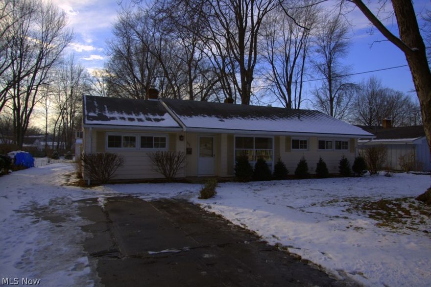 A dream to show, your buyers will love this beautiful, thoroughly redone modern ranch perfect for both convenient everyday living and entertaining.  A spacious, bright kitchen with loads of cabinets and counterspace and all new (Jan. 2015) stainless steel appliances opens to the large living room.  Two new (Jan. 2015) full baths and a cozy family room with wood burning fireplace is flanked by a wall of rich built-ins and cabinets that make this a second 'heart' of the home.  All new flooring and carpeting replaced with upgraded materials (Jan. 2015).   Enclosed sun-porch overlooks a large, private yard with mature trees.