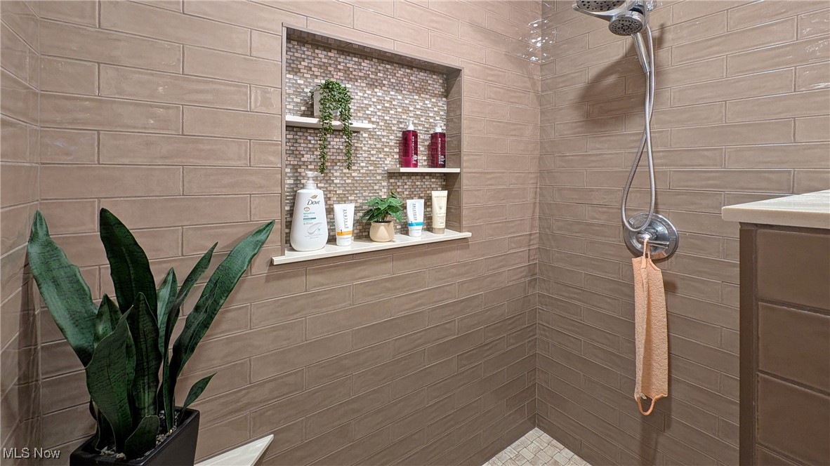 Applewood Acres - Residential