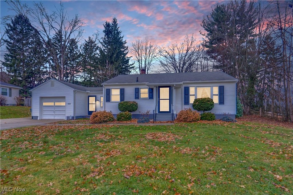 Photo of 12855 Redwood Avenue NW, Uniontown, OH 44685 (MLS # 5181674)
