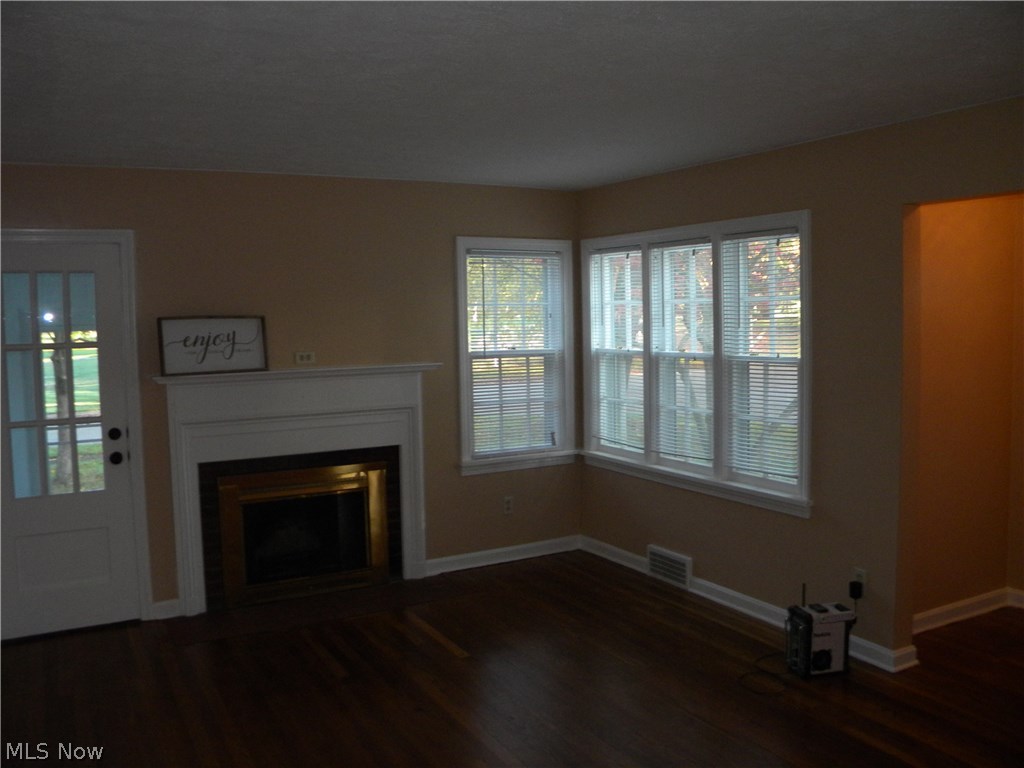 J Ed Good Park - Residential